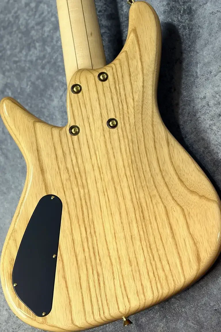 Sugi NB5IR BG/ASH · Natural · Instrument photo 9