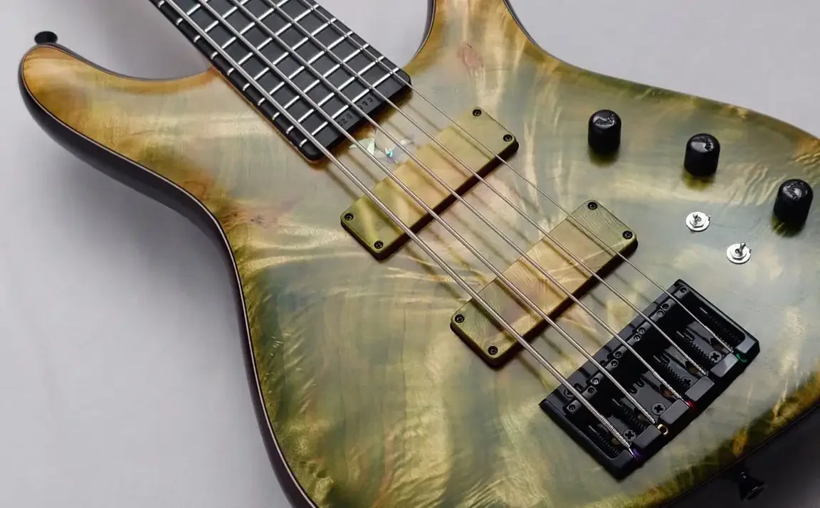 Sugi NB5E 432 2HH Fullmoon Maple/F-MAHO · Deep Forest Green · Instrument photo 4