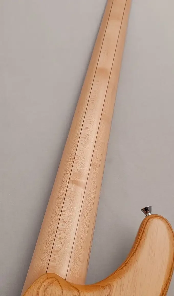 Sugi NB5PH 432 2HH Fullmoon Maple/ASH · Nebula · Instrument photo 9