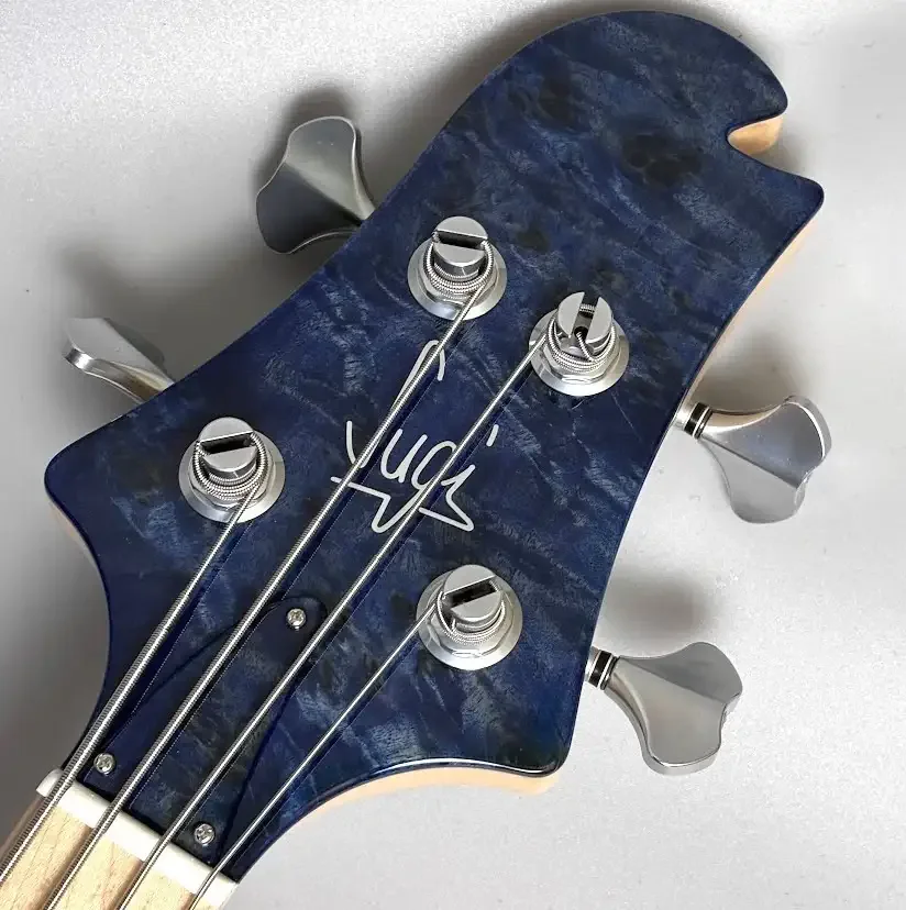Sugi NB4M POP/ASH2P Bat · Royalblue · Instrument photo 8