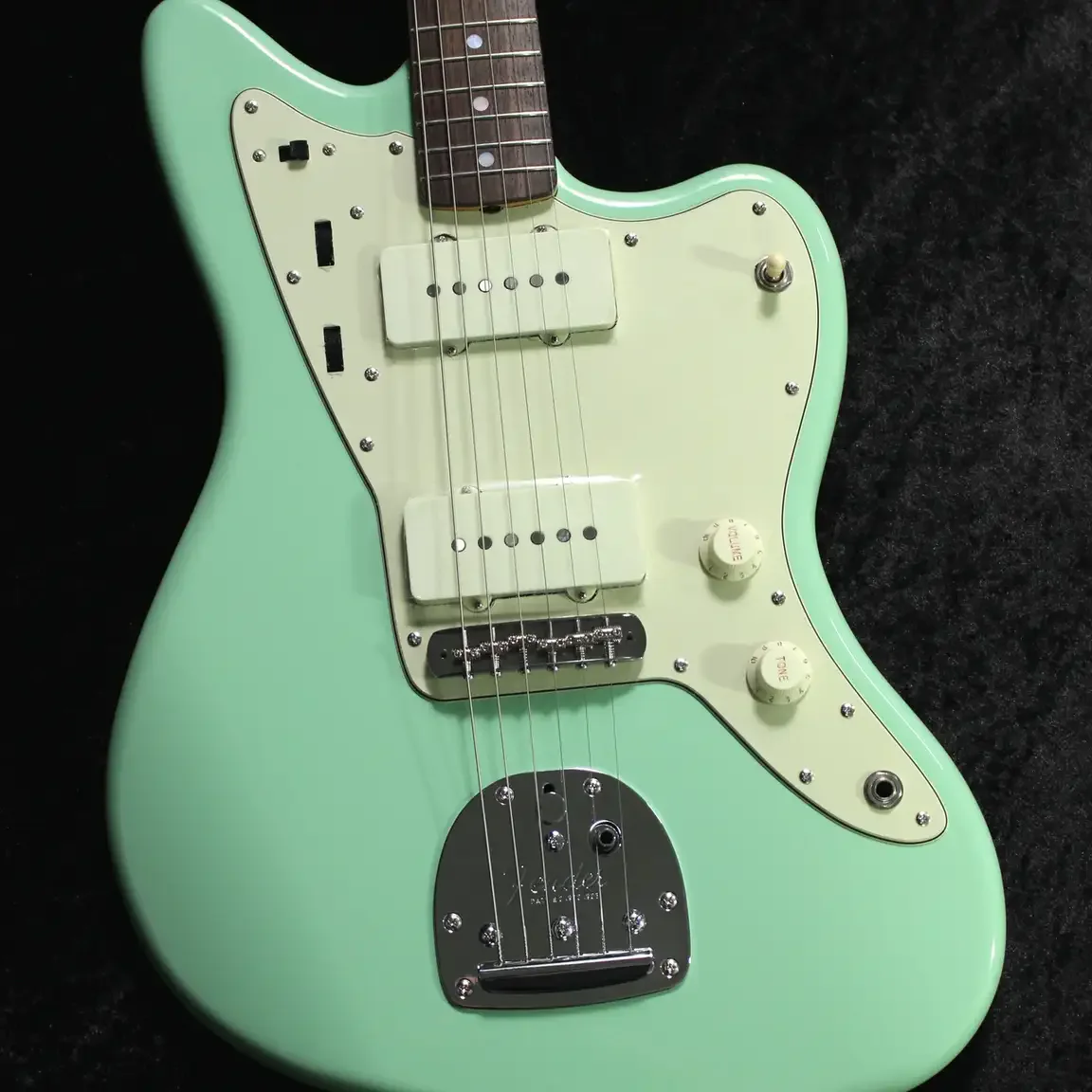Fender FSR Made in Japan Traditional 60s Jazzmaster · Surf Green · Actual body and surface