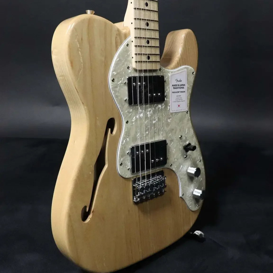 Fender Made in Japan Traditional 70s Telecaster Thinline · Natural · Actual body and surface