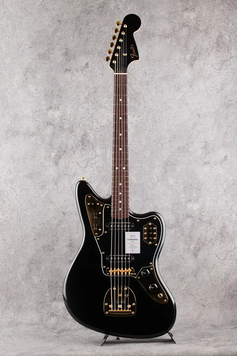 Fender Made in Japan Traditional 2025 Collection 60s Jaguar · Black Pearl