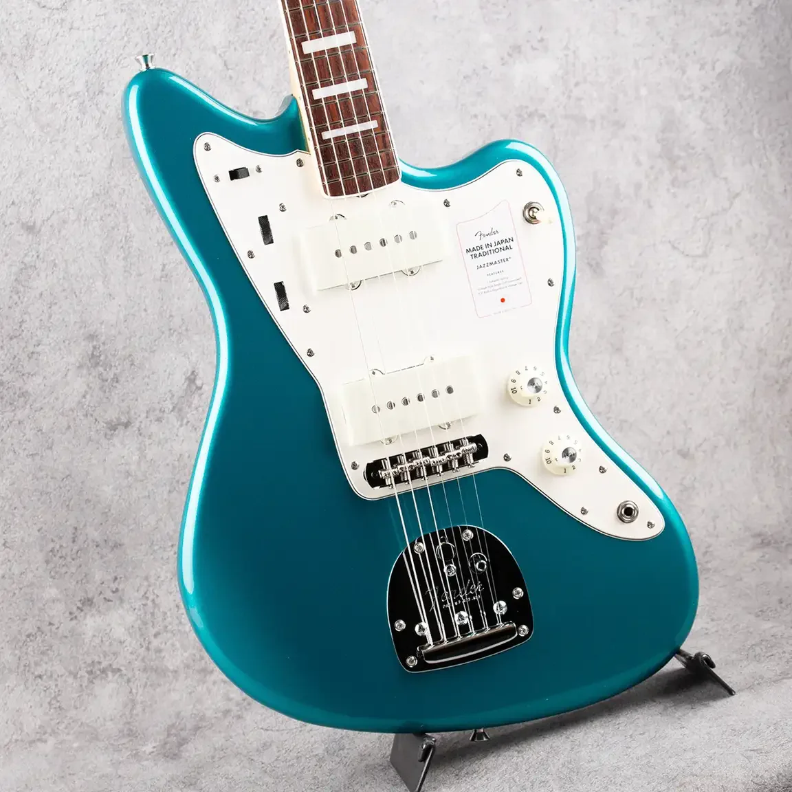Fender Made in Japan Traditional Late 60s Jazzmaster · Ocean Turquoise Metallic · Actual body and surface