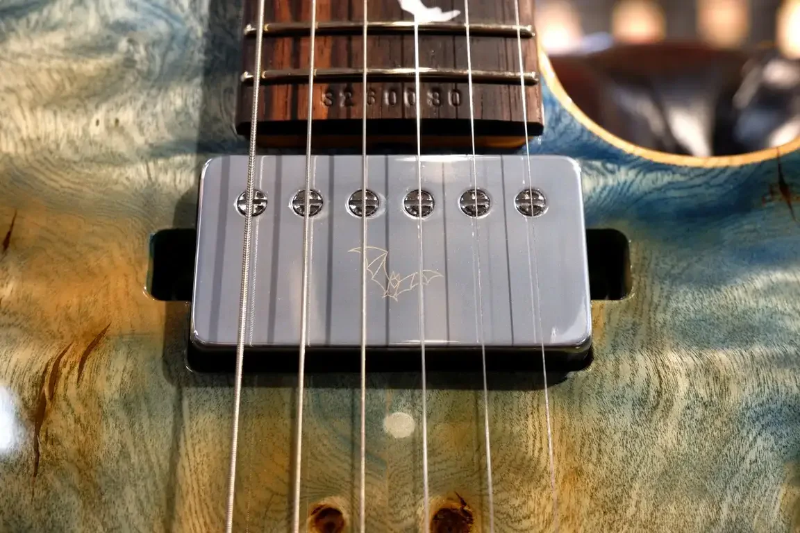 Sugi DH496IR POP/HM/F-MAHO · See-through Blue · Instrument photo 4
