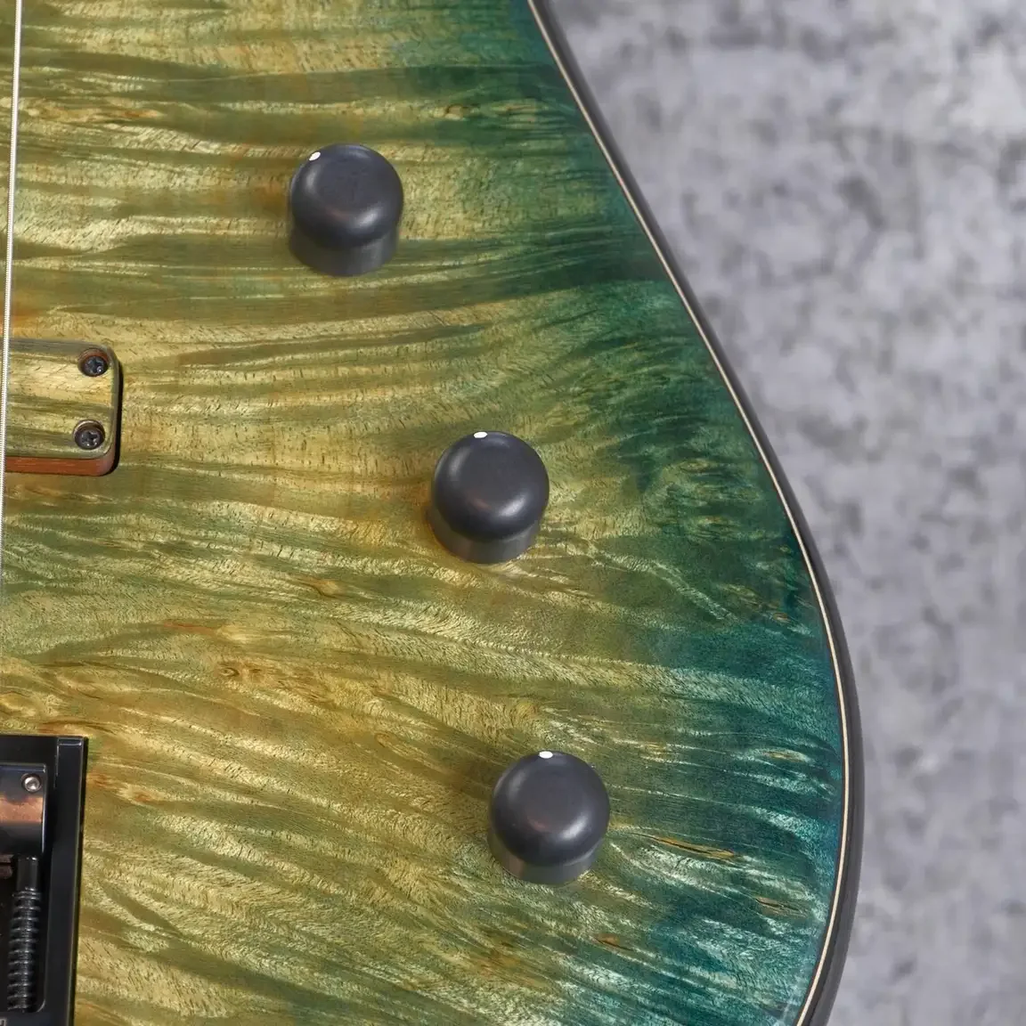 Sugi NB5IR 432 BM-PRM/ASH · LLG · Instrument photo 5
