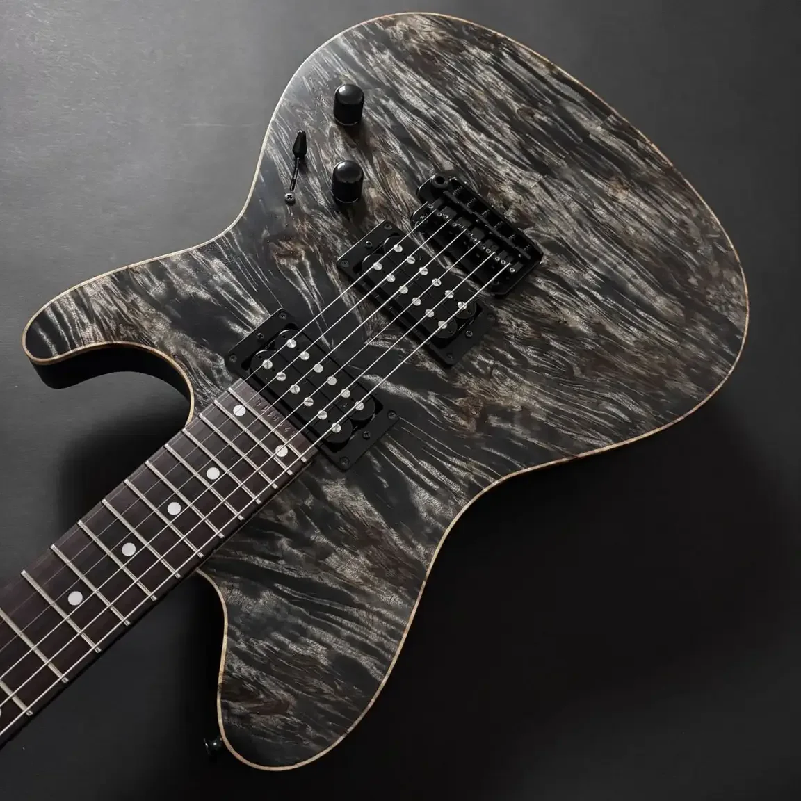Sugi DS496MDR 324 24F POP/HM5P/ASH2P · Grey Black · 灰黑色外观 · 实物照片 5