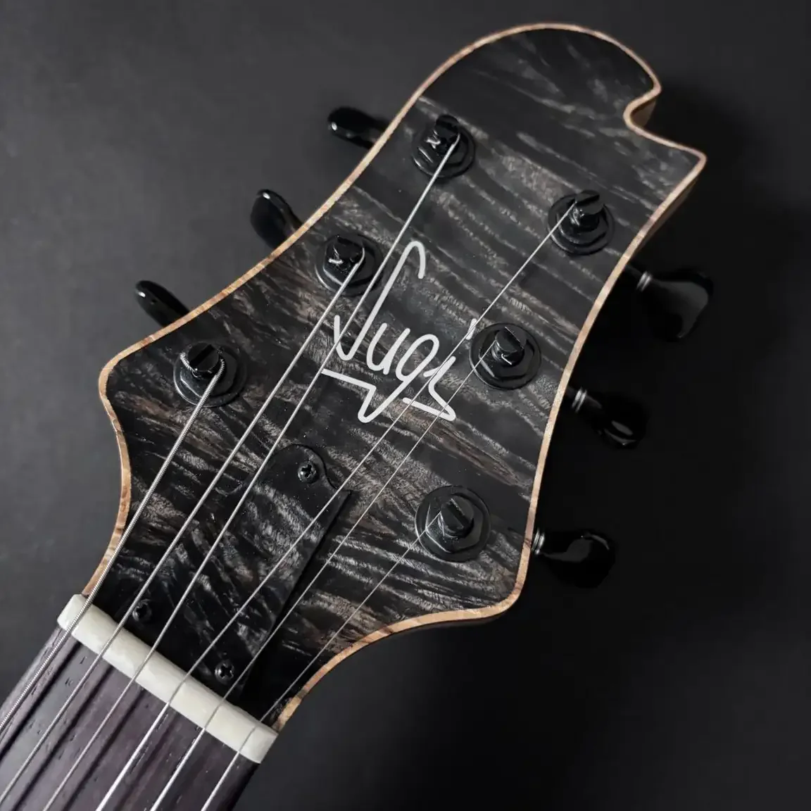 Sugi DS496MDR 324 24F POP/HM5P/ASH2P · Grey Black · 灰黑色外观 · 实物照片 9