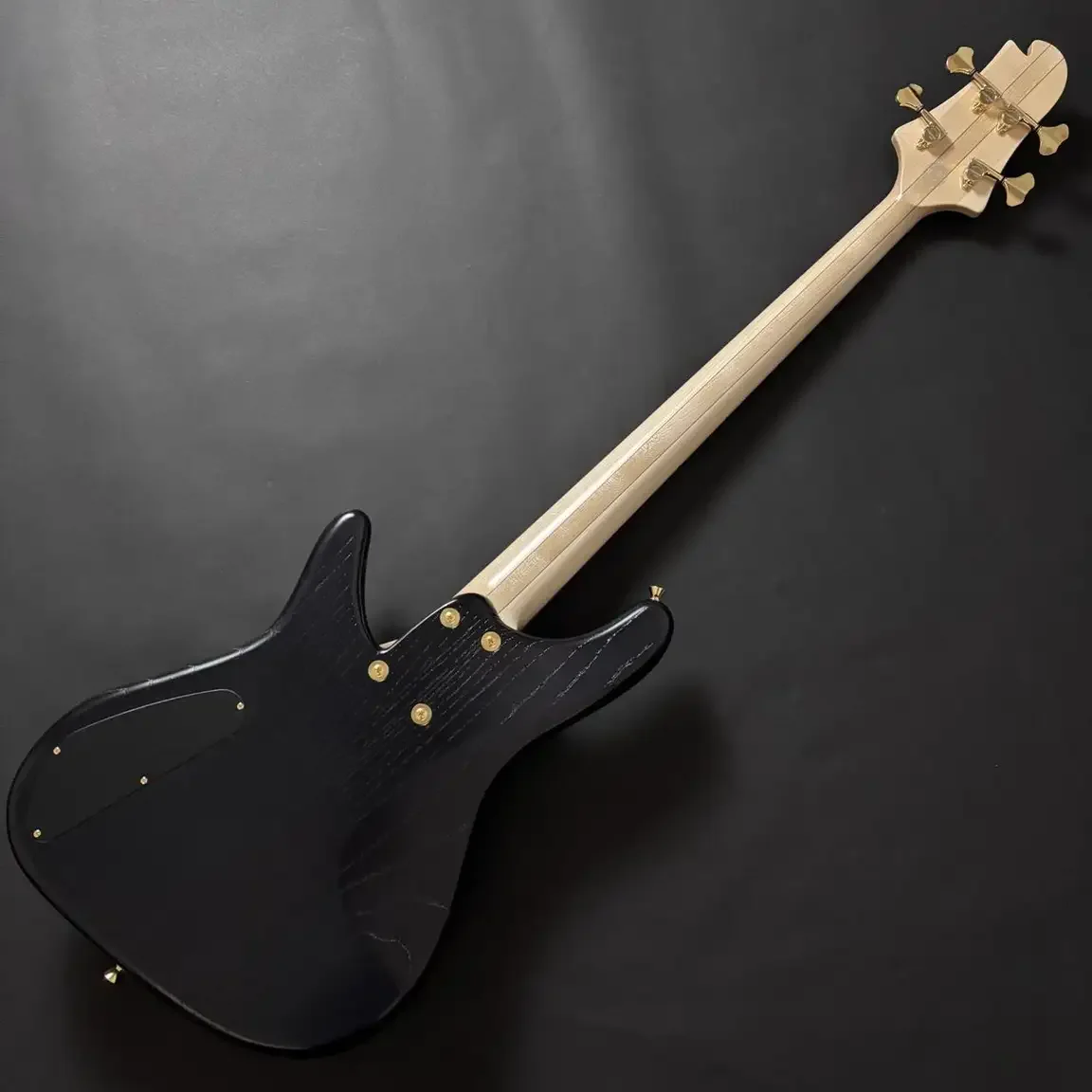 Sugi NB4M SL-ASH2P · SBK(G) · Instrument photo 5