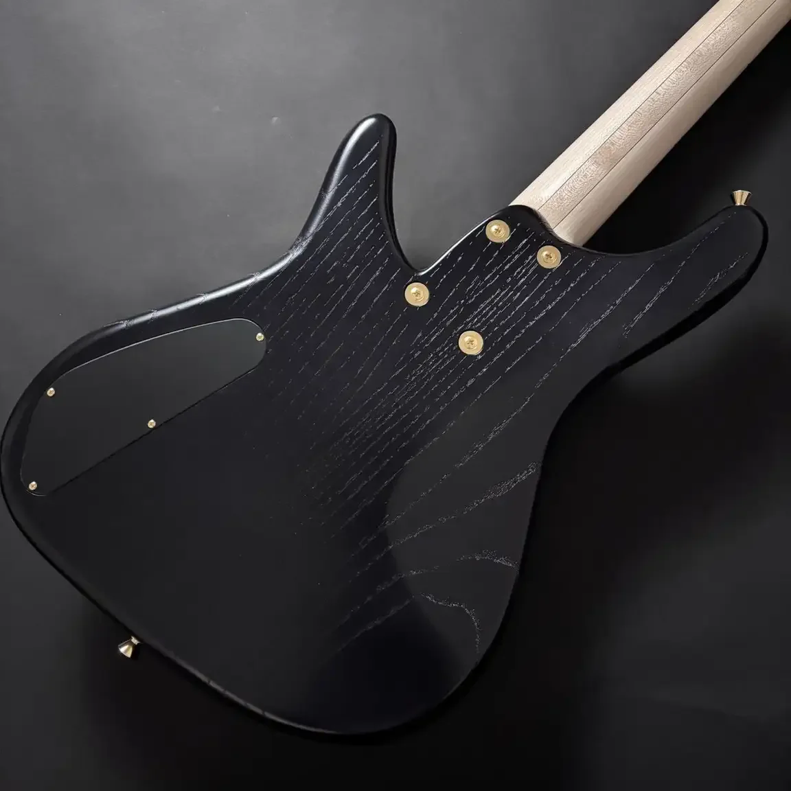 Sugi NB4M SL-ASH2P · SBK(G) · Instrument photo 6