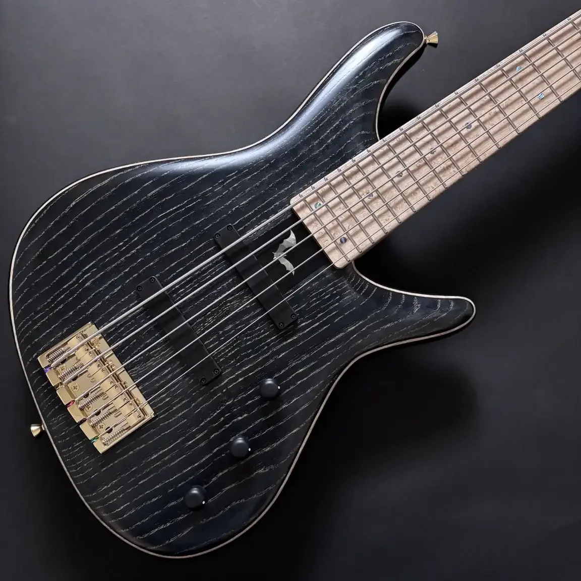 Sugi NB5M SL-ASH2P · SBK(G) · Instrument photo 3