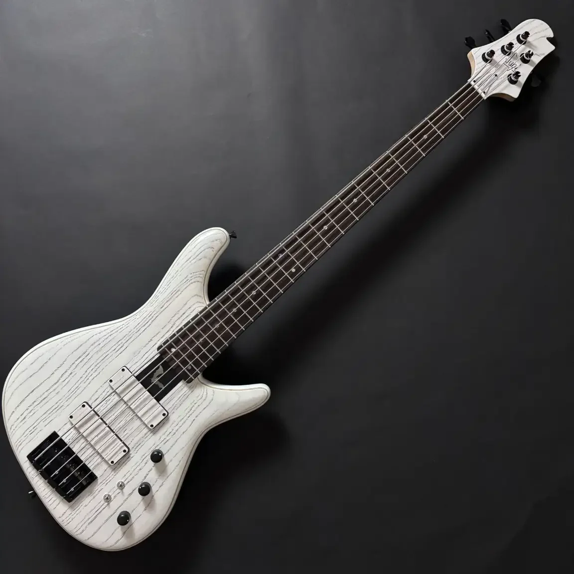 Sugi NB5IR SL-ASH2P HH · FIV