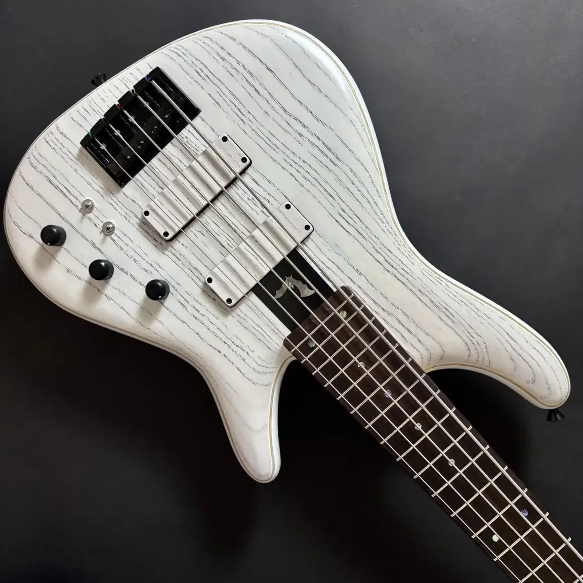 Sugi NB5IR SL-ASH2P HH · FIV · Instrument photo 4