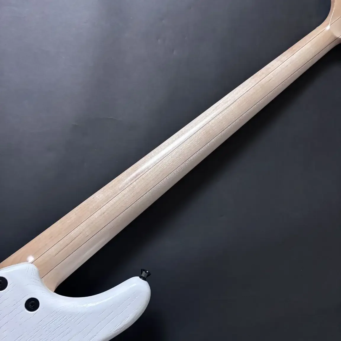 Sugi NB5IR SL-ASH2P HH · FIV · Instrument photo 8