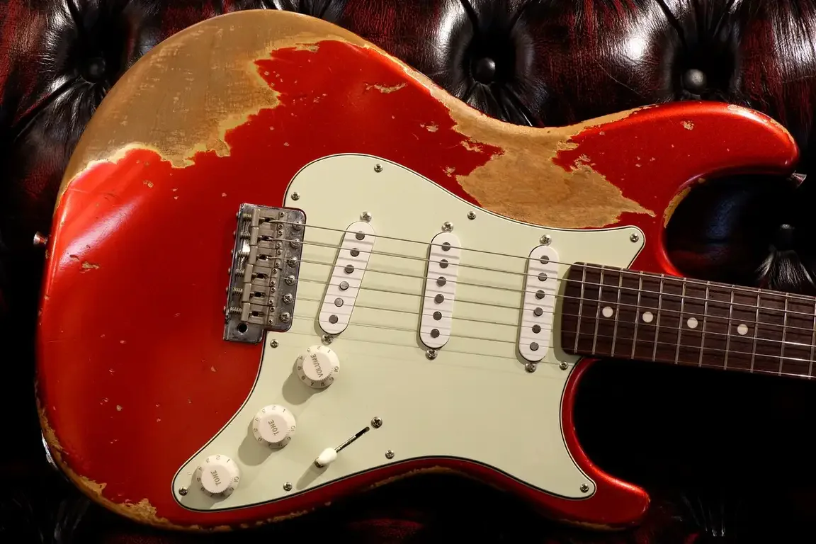 Sugi Limited SGZ R SSS ALD/HM · Candy Apple Red Heavy Aged · Instrument photo 2