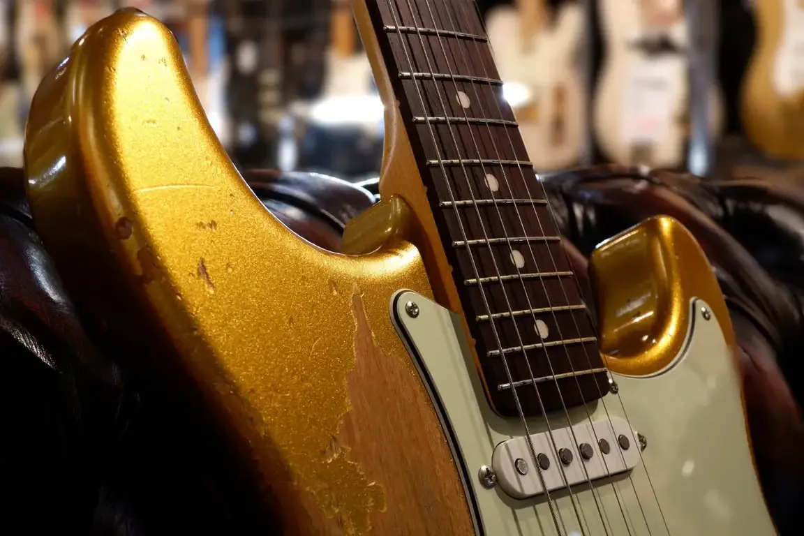 Sugi Limited SGZ R SSS ALD/HM · Fire Mist Gold Heavy Aged · Instrument photo 6