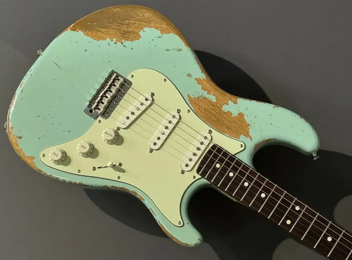 Sugi Stargazer SSS Alder/Vintage Rosewood FB · Surf Green Heavy Aged · Instrument photo 10