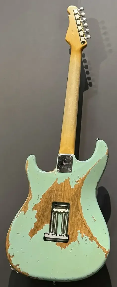 Sugi Stargazer SSS Alder/Vintage Rosewood FB · Surf Green Heavy Aged · Instrument photo 7