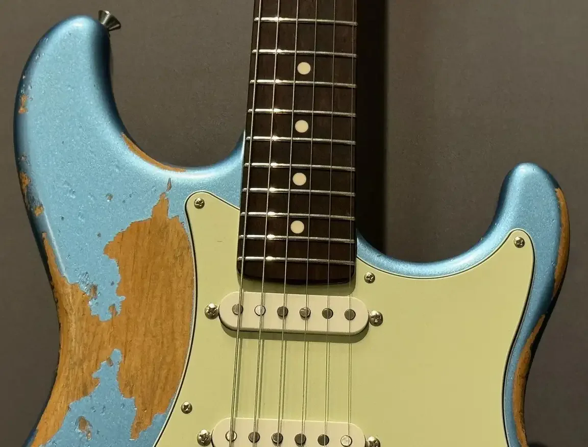 Sugi Stargazer SSS Alder/Vintage Rosewood FB · Ice Blue Metallic Heavy Aged · Instrument photo 5