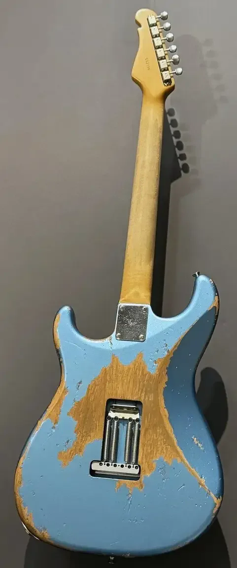 Sugi Stargazer SSS Alder/Vintage Rosewood FB · Ice Blue Metallic Heavy Aged · Instrument photo 7