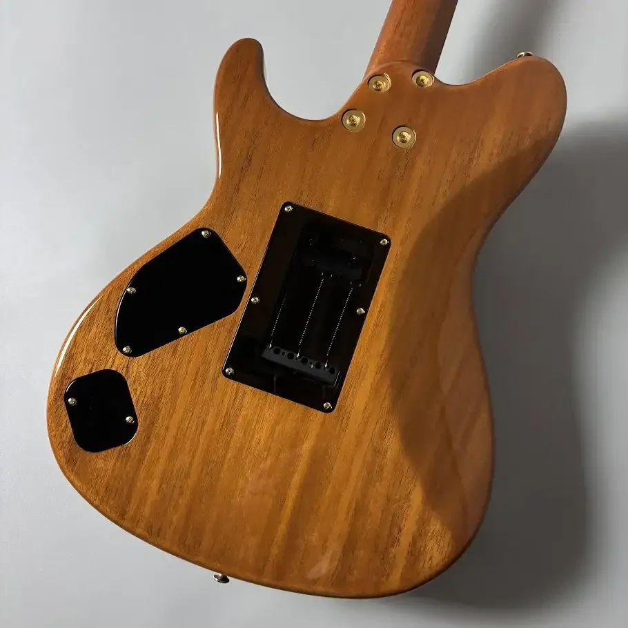 Sugi DS496C ECM/F-MAHO NECK · AMBER · Instrument photo 6
