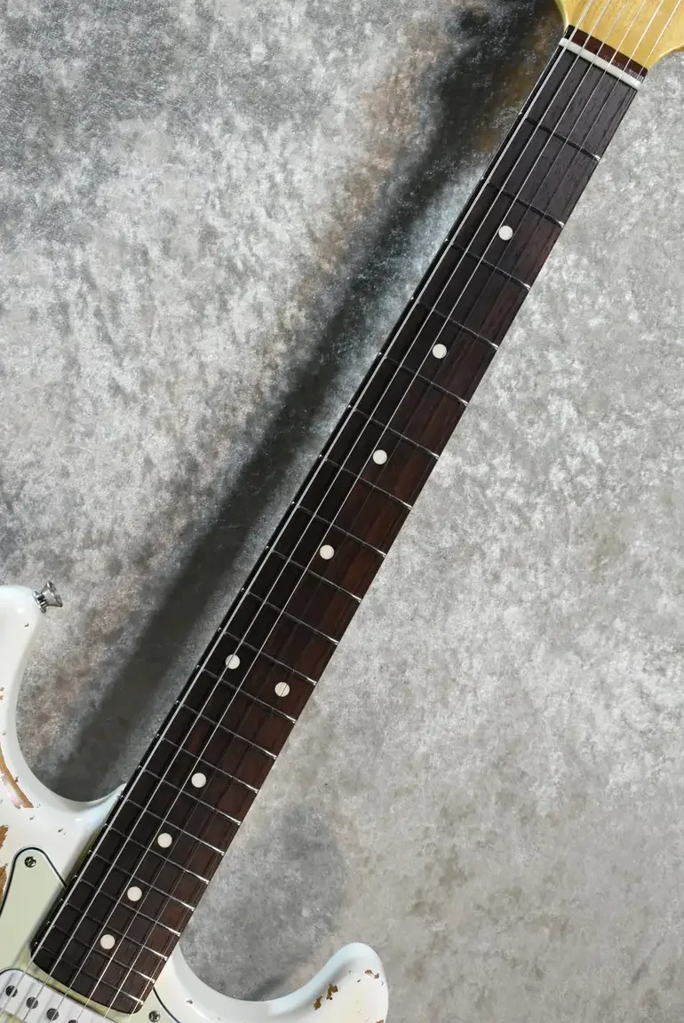 Sugi Stargazer SSS Heavy Aged Limited · Olympic White · Instrument photo 3