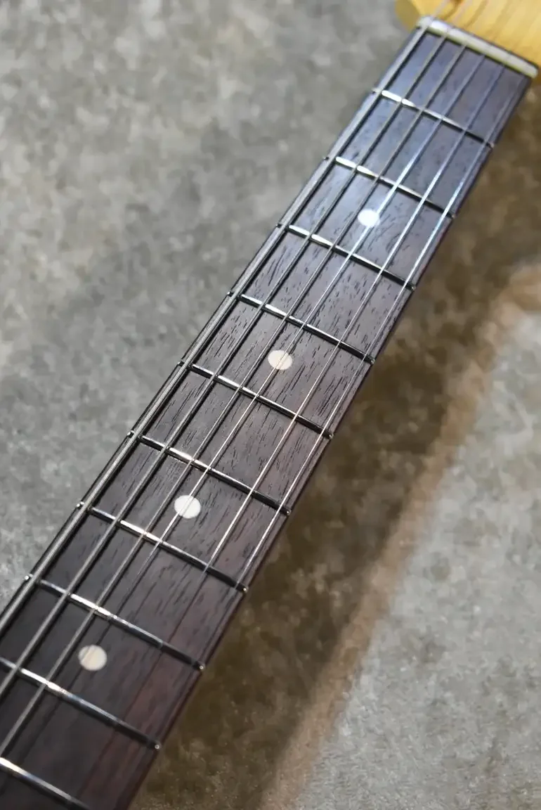 Sugi Stargazer SSS Heavy Aged Limited · Olympic White · Instrument photo 5