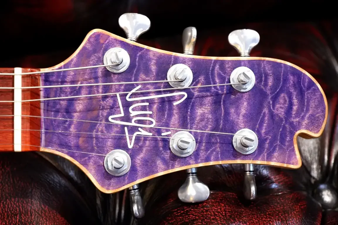 Sugi DS496QC 6AQM+/F-MAHO · Pink Purple Spread · Instrument photo 6
