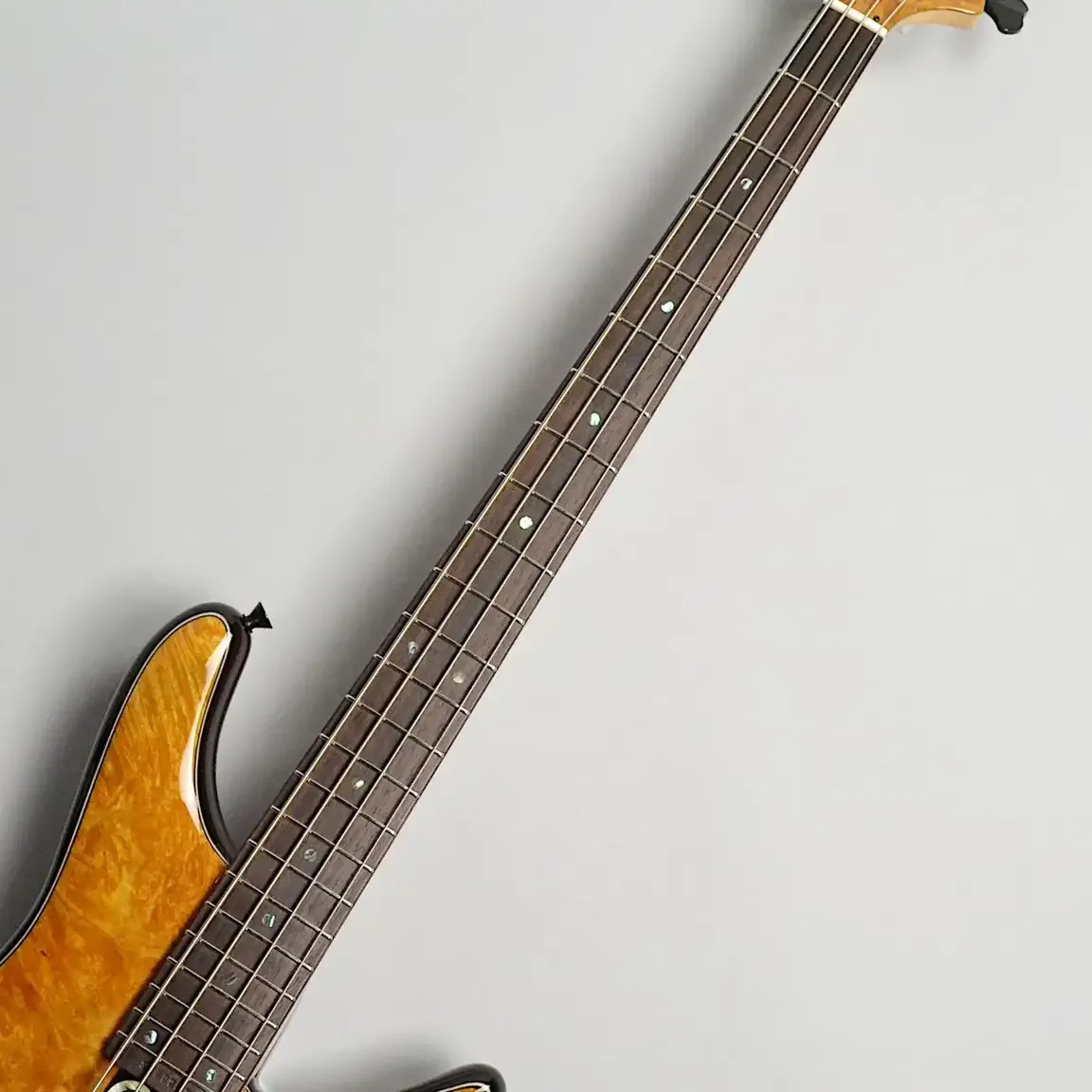 Sugi NB4 BM-PRM/ALD Crescent Moon · Amber · 实物照片 4